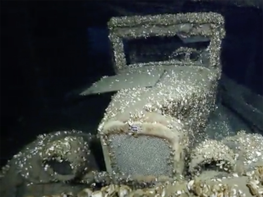 Classic car found inside ship that sank nearly 100 years ago